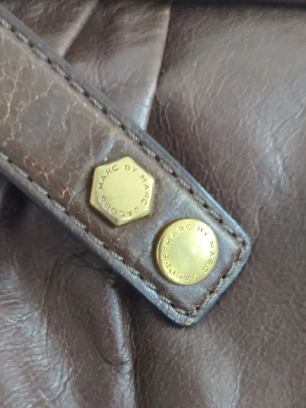 Marc by Marc Jacobs Brown Leather Shoulder Bag with Gold Hardware